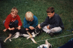 Susanne, Philipp, Christoph und Hund